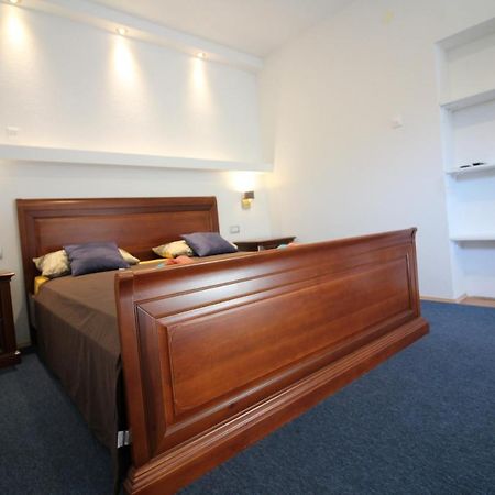 Apartment City Centre Free Parking 1&2 Floor ماكارسكا المظهر الخارجي الصورة
